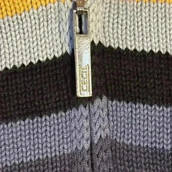 Cecil turtle neck zipup womens size Medium - Picture 3 of 7